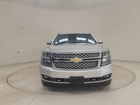 Used 2019 Chevrolet Tahoe LT w/ LT Signature Package image 4