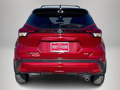 Used 2021 Nissan Kicks SR w/ SR Premium Package image 6