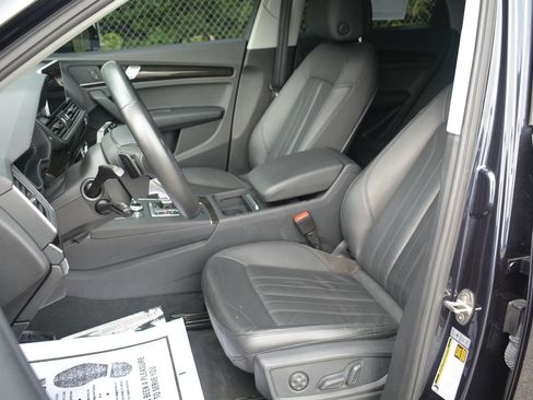 Used 2020 Audi Q5 e Premium w/ Convenience Package AWD/4WD image 11