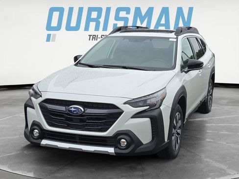 Used 2025 Subaru Outback Limited image 2