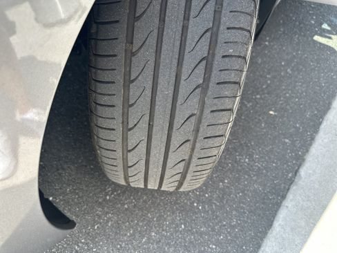 Used 2013 Hyundai Elantra Limited FWD image 32