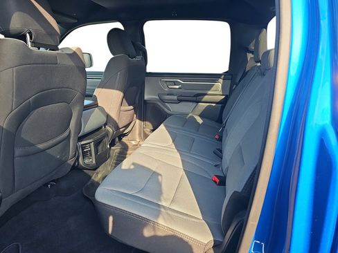 Used 2022 RAM 1500 Big Horn AWD/4WD image 11