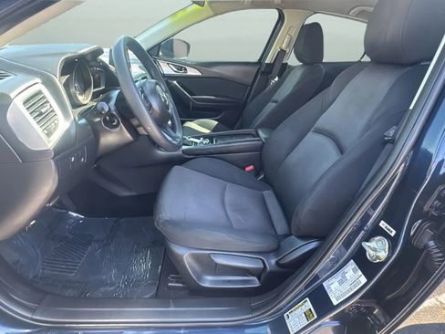 Used 2018 MAZDA MAZDA3 Sport FWD image 24