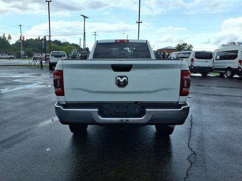 Used 2024 RAM 2500 Tradesman w/ Chrome Appearance Group AWD/4WD image 6