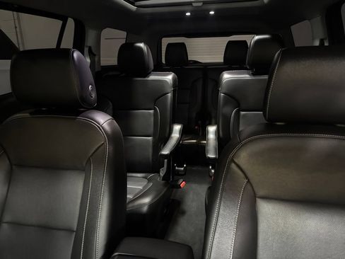 Used 2020 GMC Acadia SLT AWD/4WD image 8