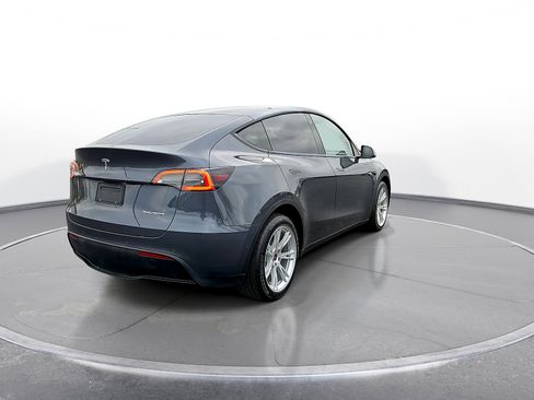 Used 2020 Tesla Model Y Long Range AWD/4WD image 8