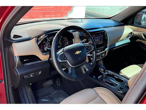 Used 2023 Chevrolet Traverse Premier AWD/4WD image 14