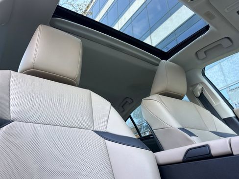 Used 2020 Lexus ES 300h w/ Premium Package image 20