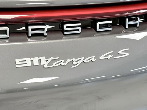 Used 2024 Porsche 911 Targa 4S w/ Premium Package image 24