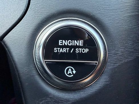 Used 2026 Mercedes-Benz E 350 4MATIC Sedan image 25