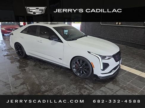 Used 2023 Cadillac CT4 V w/ Climate Package RWD image 2