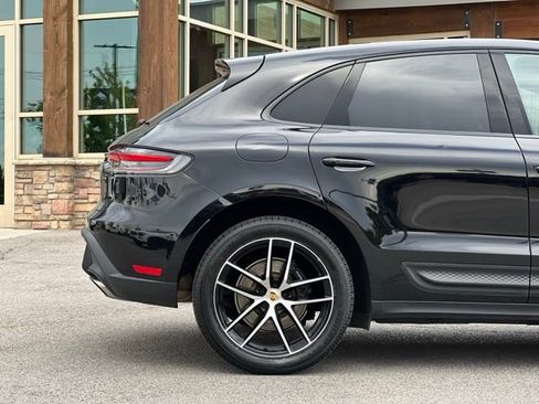 Used 2023 Porsche Macan Turbo AWD/4WD image 42