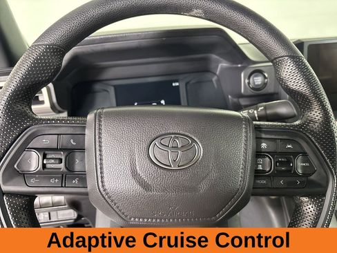 Used 2026 Toyota Tacoma SR5 AWD/4WD image 12