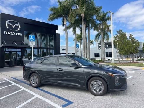 Used 2025 Kia K4 LX image 8