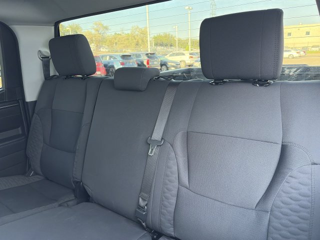 Used 2024 Toyota Tundra SR5 AWD/4WD image 32