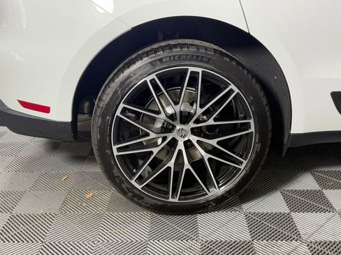 New 2026 Porsche Macan S image 13