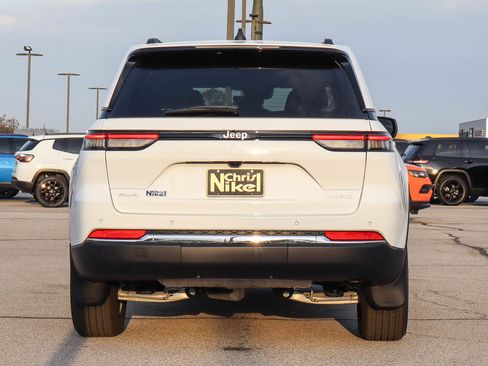 New 2026 Jeep Grand Cherokee Laredo X AWD/4WD image 6
