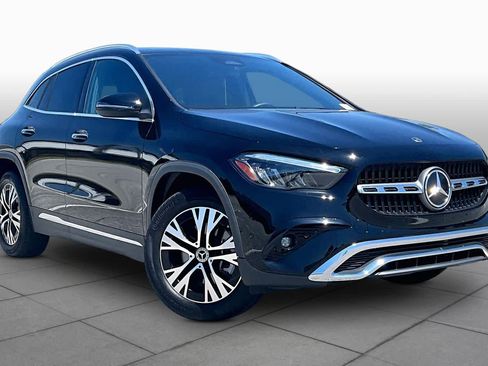 Certified 2025 Mercedes-Benz GLA 250 image 3