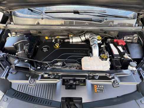 Used 2022 Chevrolet Trax LS w/ Tint and Cruise Package image 15