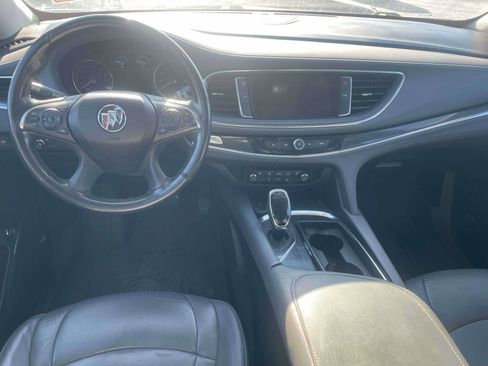 Used 2021 Buick Enclave Essence w/ Sound and Sites Package image 8