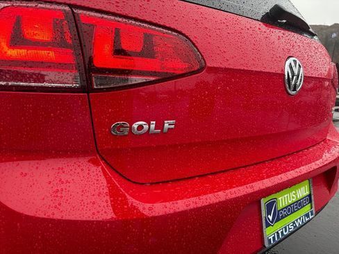 Used 2017 Volkswagen Golf S image 31