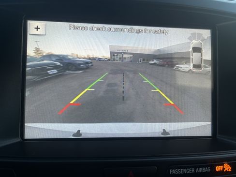 Used 2017 Ford Explorer XLT w/ Equipment Group 201A image 17