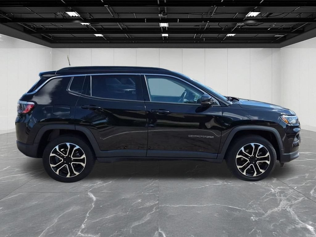 Used 2022 Jeep Compass Limited AWD/4WD image 6