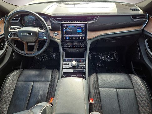Used 2023 Jeep Grand Cherokee L Summit w/ MOPAR Finishing Package AWD/4WD image 19