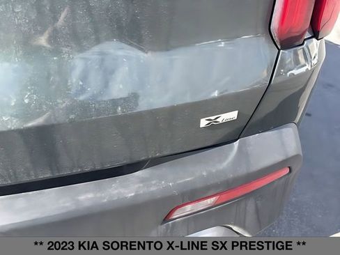 Used 2023 Kia Sorento SX Prestige image 10