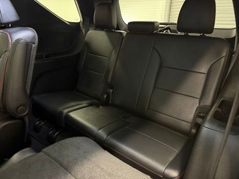 Used 2024 Chevrolet Traverse RS image 17