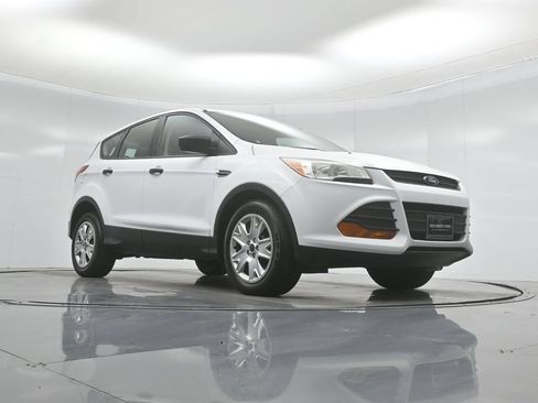 Used 2014 Ford Escape S FWD image 43