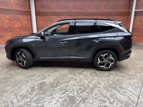 Used 2023 Hyundai Tucson Limited AWD/4WD image 2