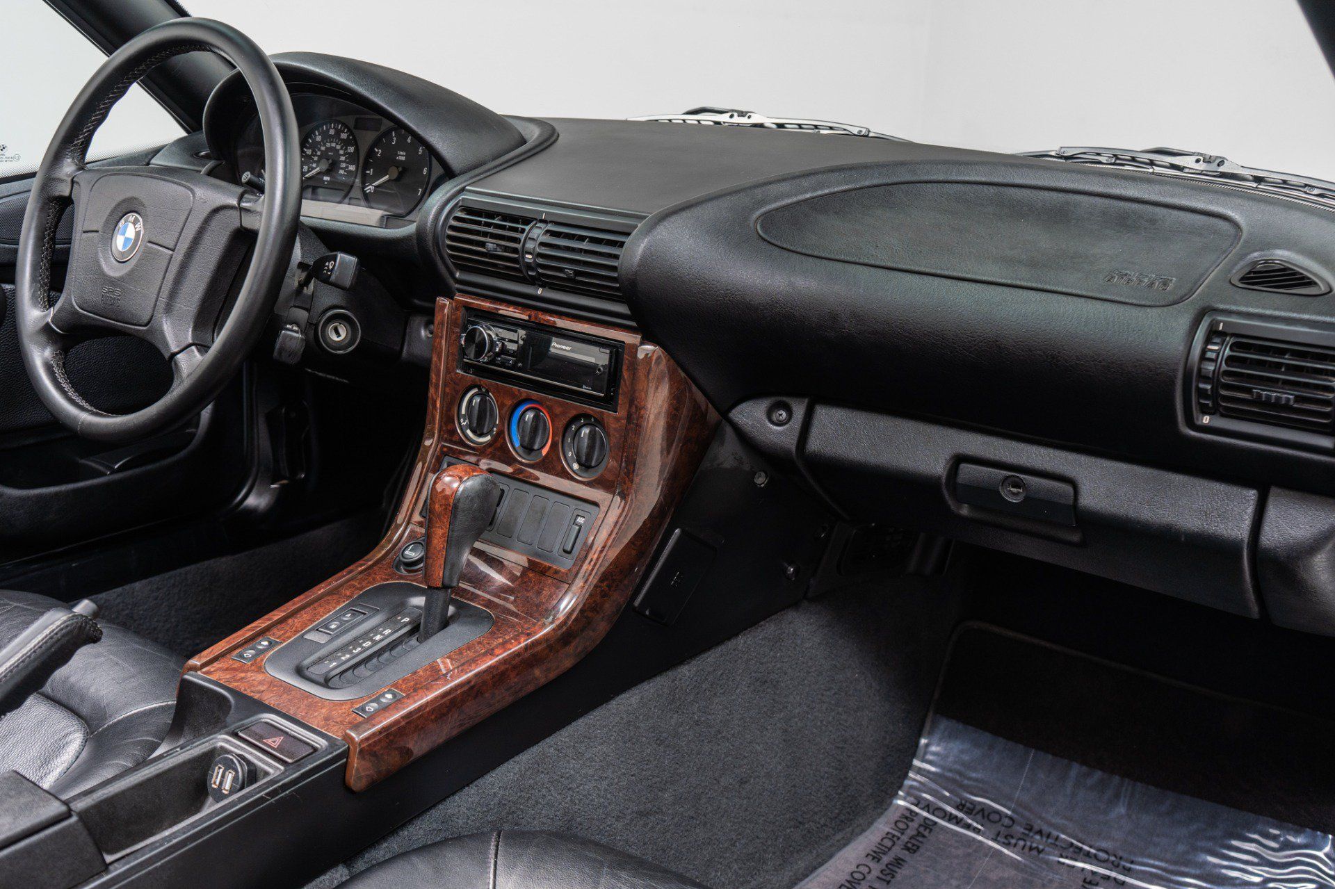 Used 1997 BMW Z3 2.8 RWD image 14