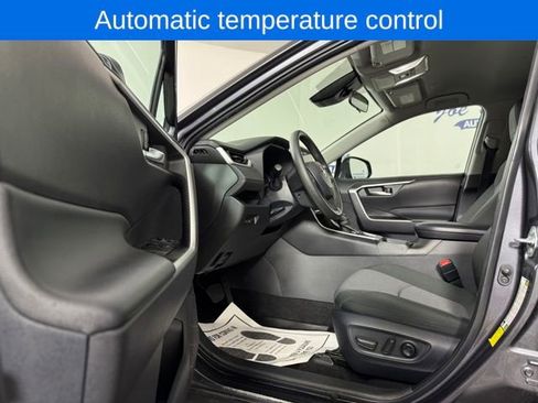 Used 2024 Toyota RAV4 XLE image 9