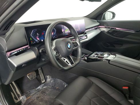 Used 2024 BMW 540i xDrive image 27