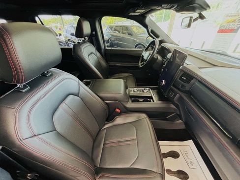 Used 2022 Ford Expedition Limited w/ Equipment Group 304A AWD/4WD image 43