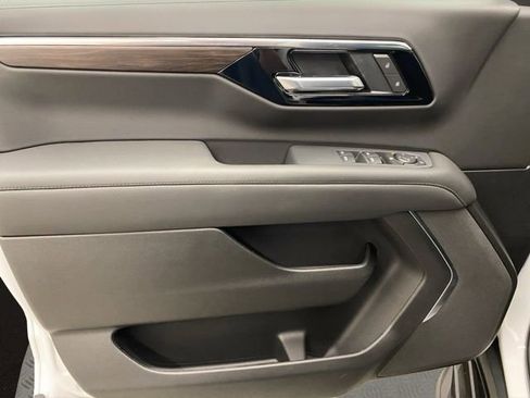 New 2026 Chevrolet Suburban LS w/ Max Trailering Package image 19