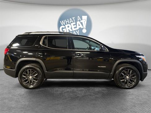 Used 2019 GMC Acadia SLT w/ LPO, Floor Liner Package image 2