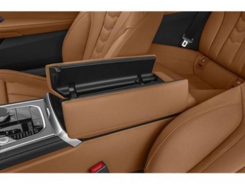 Used 2019 BMW M850i xDrive Coupe w/ Comfort Seating Package image 17