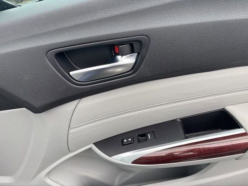 Used 2015 Acura TLX V6 Tech image 10