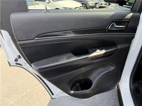 Used 2019 Jeep Grand Cherokee Trailhawk w/ Trailhawk Luxury Group image 20