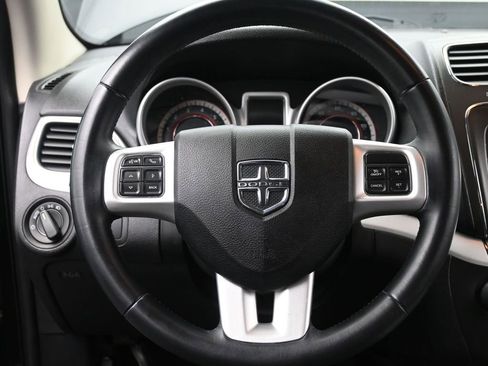 Used 2017 Dodge Journey SE w/ Flexible Seating Group image 30