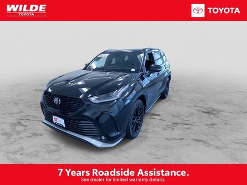 Certified 2025 Toyota Highlander XSE AWD/4WD image 5