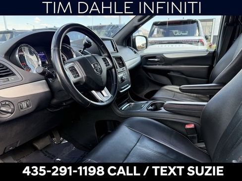 Used 2018 Dodge Grand Caravan GT image 2