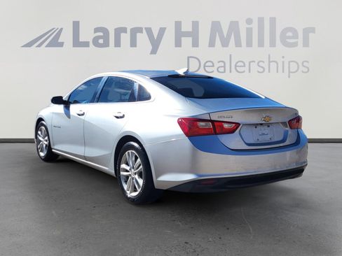 Used 2016 Chevrolet Malibu LT image 3