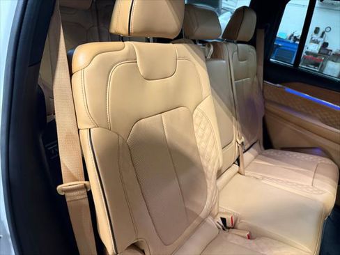 Certified 2024 Jeep Grand Cherokee L Summit image 31