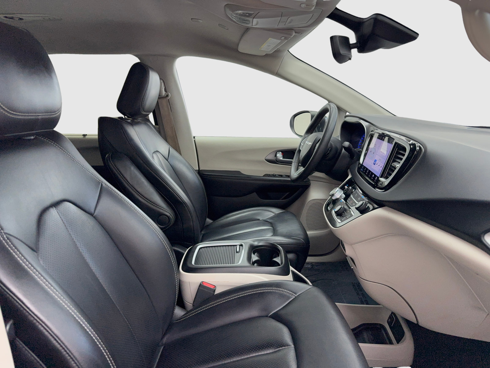 Used 2023 Chrysler Pacifica Touring-L FWD image 40