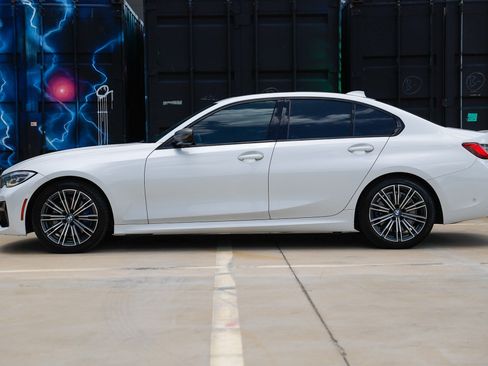 Used 2021 BMW M340i RWD image 4