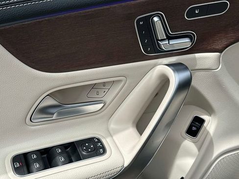Certified 2023 Mercedes-Benz CLA 250 4MATIC image 15