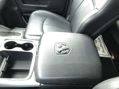 Used 2018 RAM 2500 Laramie w/ Sport Appearance Group image 25